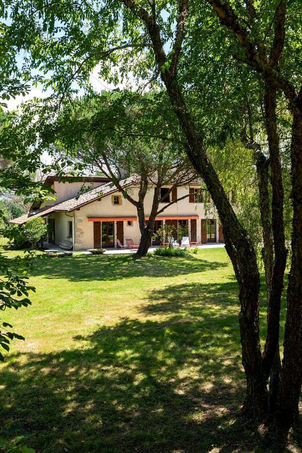 Location de vacances pour 18 personnes, avec jardin à Saint-Martin-de-Seignanx