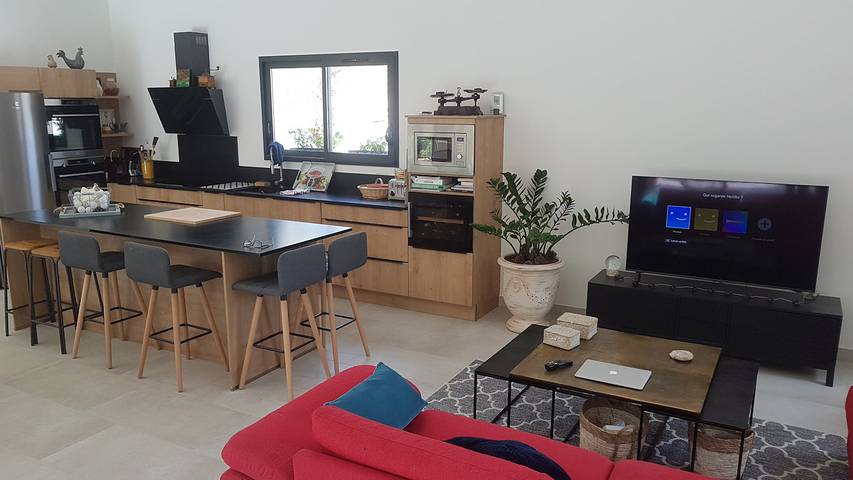 Location de vacances pour 6 personnes, avec terrasse ainsi que piscine et jardin à Belvézet - 2