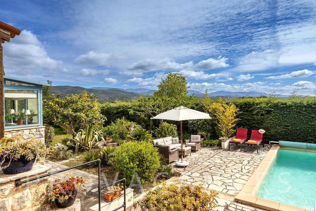 Beautiful villa with pool on the outskirts of Seillans in Seillans, Draguignan region