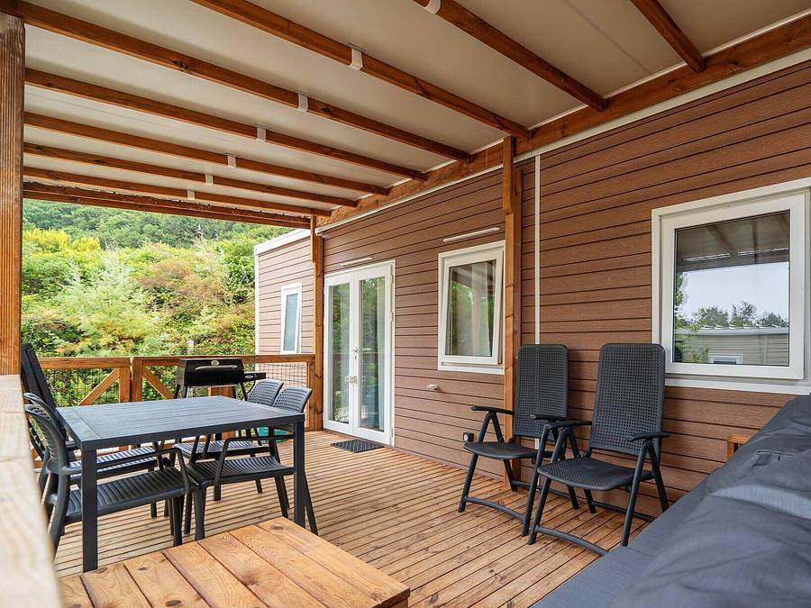 Camping Domaine de la Sainte Baume - Mobilhome 6 personas - Mobil-home | Premium | 3 Dormitorios | 6 Pers | Terraza Salón | Aire acondicionado | Tv in Nans-les-Pins, Región Brignoles