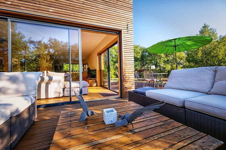 Chalet pour 4 personnes, avec jardin ainsi que balcon et jacuzzi