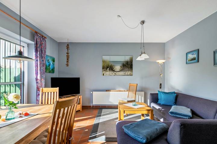 Ganze Wohnung, 'Ferienhof Anke Thiede' mit Privatterrasse, Gemeinschaftsgarten und Wi-Fi in Lehe, Halbinsel Eiderstedt
