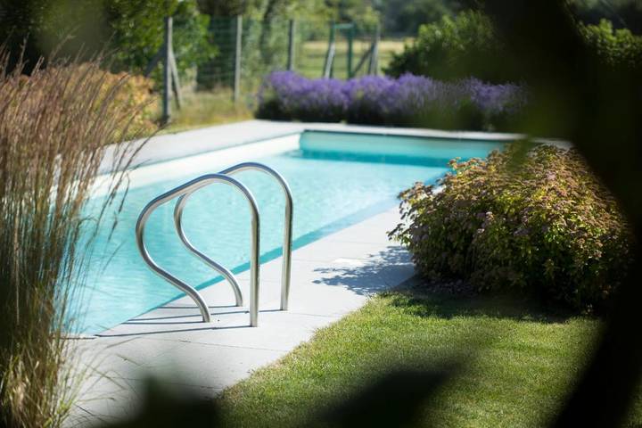 Location de vacances pour 20 personnes, avec sauna et jardin ainsi que piscine et jacuzzi à Gesves - 2