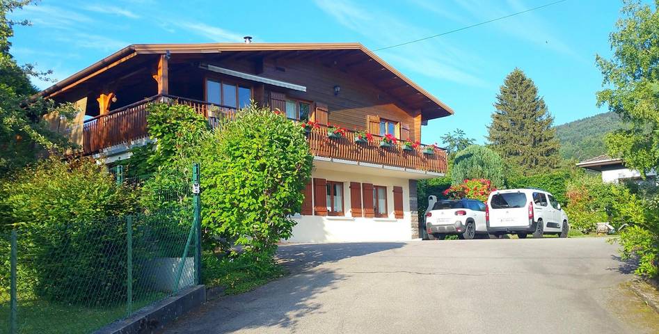 Gîte pour 2 personnes, avec terrasse et jardin