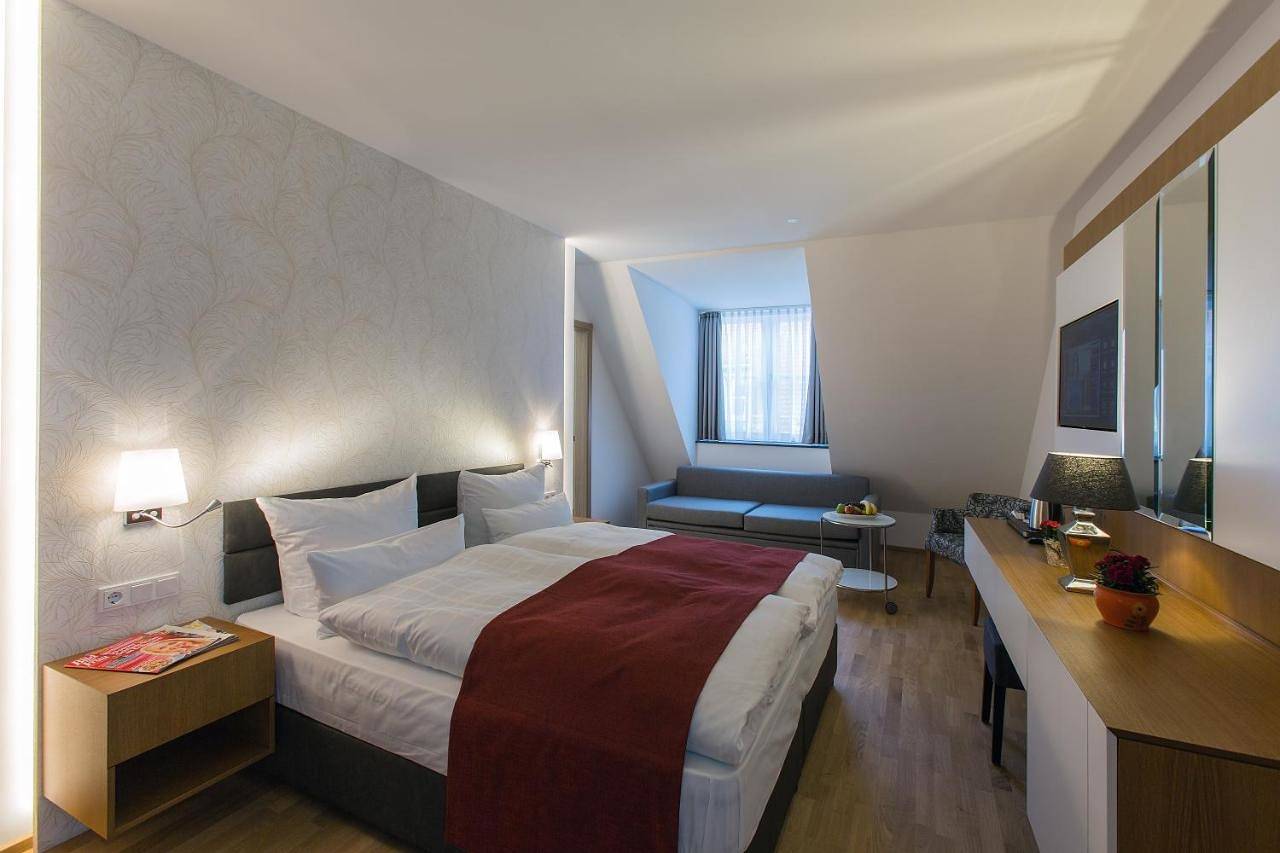 Hotel am Schrannenplatz in Memmingen, Souabe (Bavière)