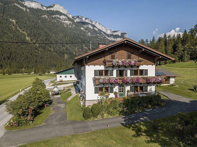 Ferienwohnung für 5 Personen, mit Garten und Balkon, kinderfreundlich in Waidring - 3