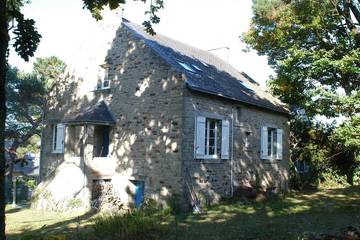 Gîte pour 6 personnes, avec terrasse et jardin dans Plage Kerfany