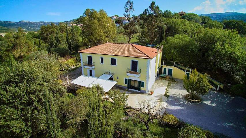 B&b per 3 persone, con panorama e giardino in Cilento