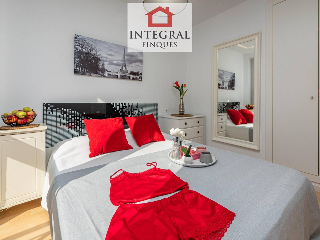 Apartamento entero, Dúplex cómodo con terraza, a 200m de la playa, parking y wifi en Palamós in Palamós, Costa Brava