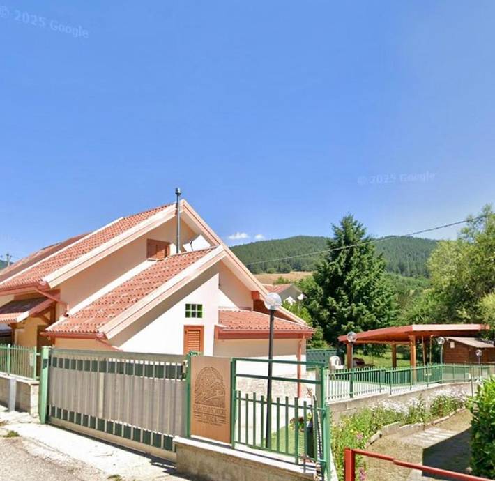 Casa vacanza per 5 persone, con Terrazza e Giardino in Parco Nazionale della Sila