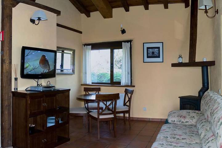 Apartamento entero, Casa rural para 2/3 personas Sierra Norte de Madrid in Manjirón, Puentes Viejas