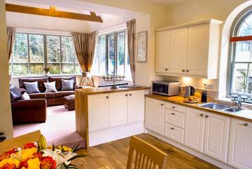 Villa for 2 Guests in Middleton, England, Picture 3