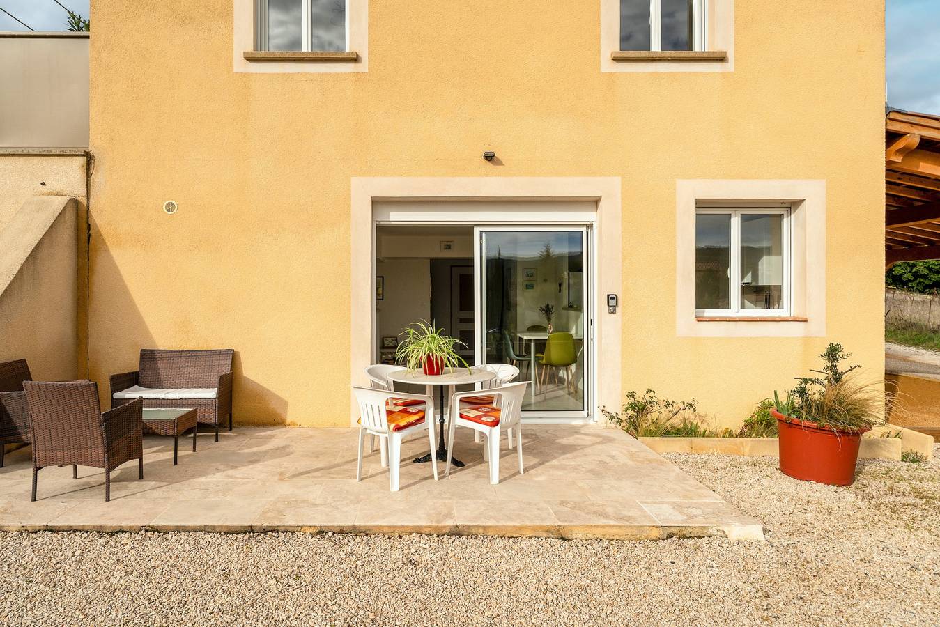 Maison de vacances « Gîte du Badassier » avec terrasse privée et Wi-Fi in Blauvac, Parc naturel régional du Mont-Ventoux