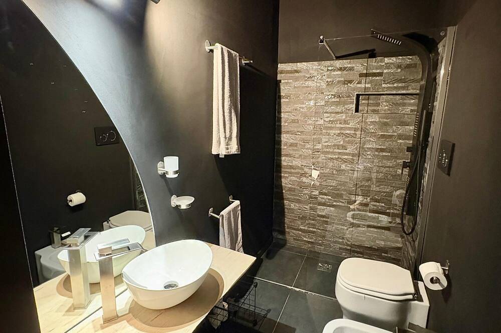 Entire apartment, Unique luxury apartments 222 in Faenza, Ravenna Province