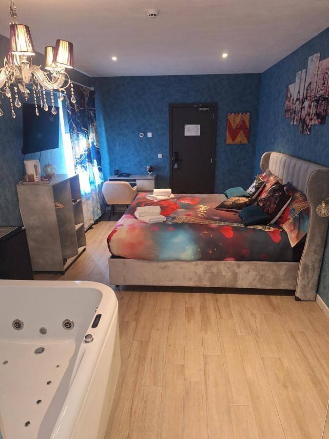 Hôtel pour 2 personnes, avec vue ainsi que terrasse et jardin, animaux acceptés à Waregem
