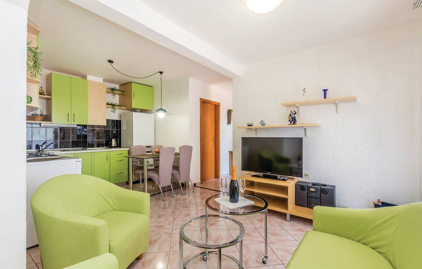 Ganzes Studio, Studio für 4 Personen mit Meerblick in Cesarica, Naturpark Velebit