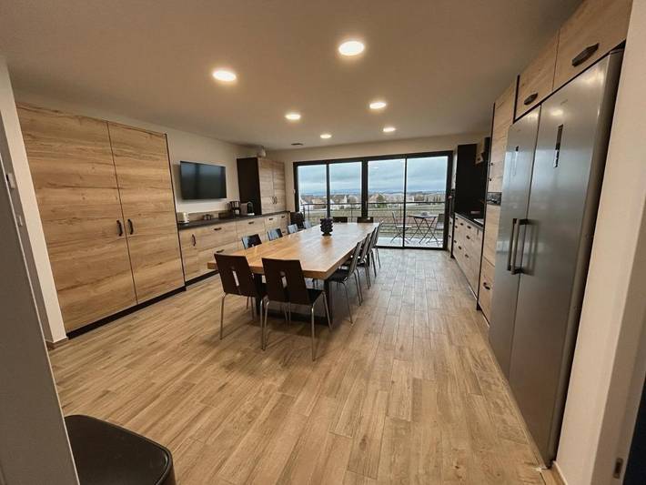 Gîte pour 15 personnes, avec terrasse et vue dans Villers-Marmery