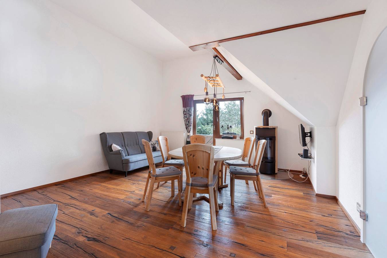 Entire apartment, Apartment 'Lufs Loft' with Mountain View, Shared Garden and Wi-Fi in Birkendorf, Ühlingen-Birkendorf