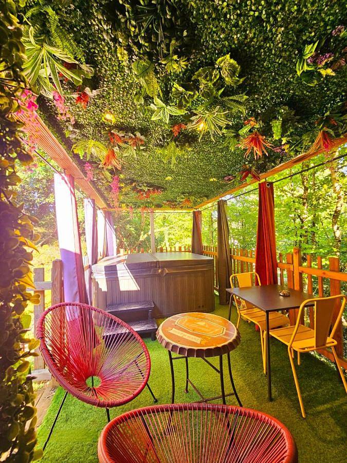 Lodge pour 2 personnes, avec vue et jardin dans Haute-Marne