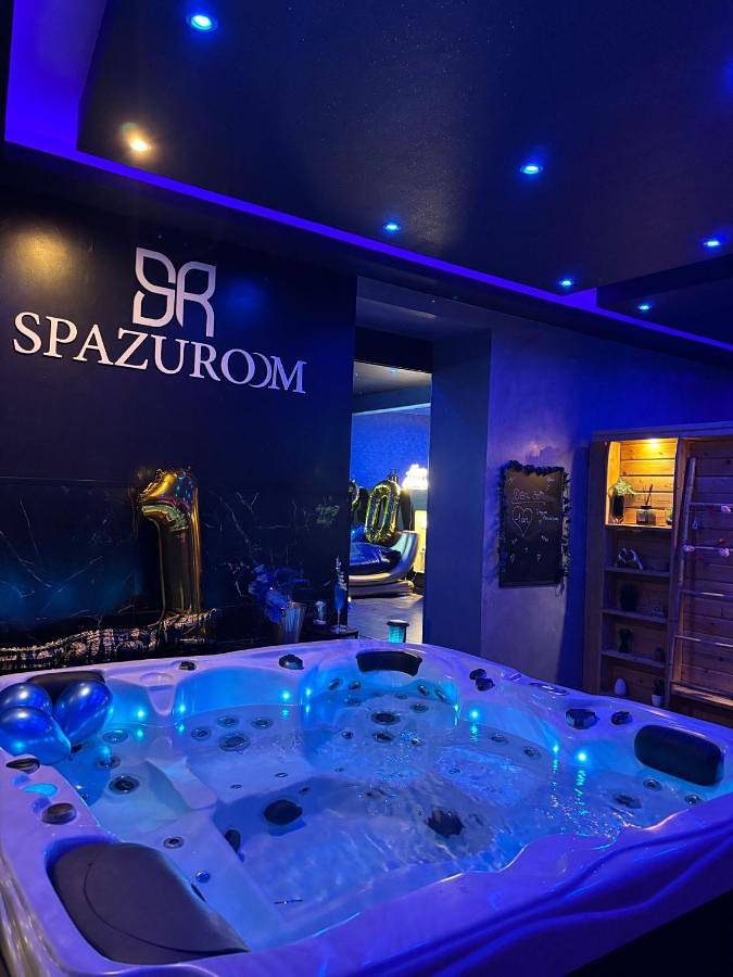Appartement entier, Spazuroom Luxury Suite in Mouscron, Hainaut