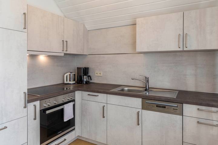 Ganze Wohnung, Gemütliche Ferienwohnung "Baur Nr. 3" mit Wlan und Balkon. Parkplatz vorhanden in Salem, Region Bodensee-Oberschwaben