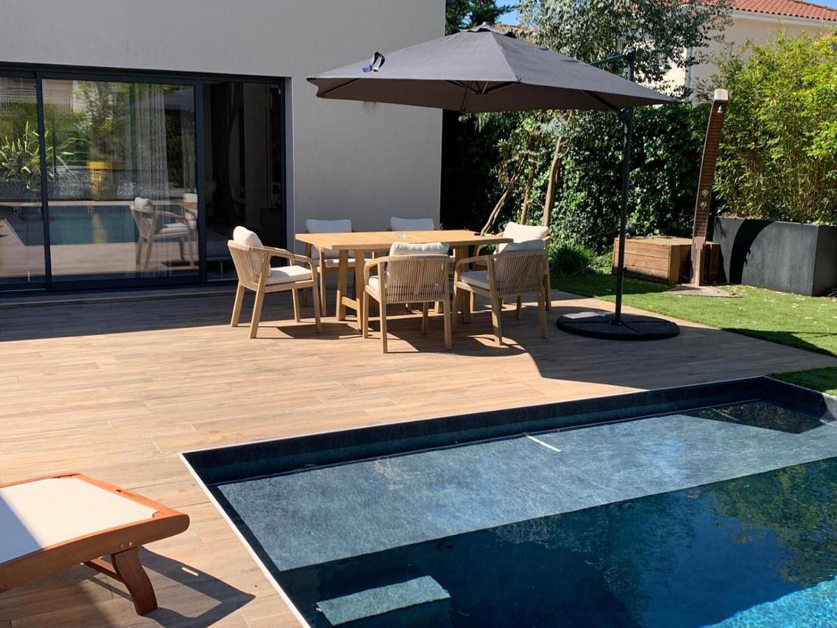 Three-Bedroom Villa in Pusignan, Lyon et ses environs
