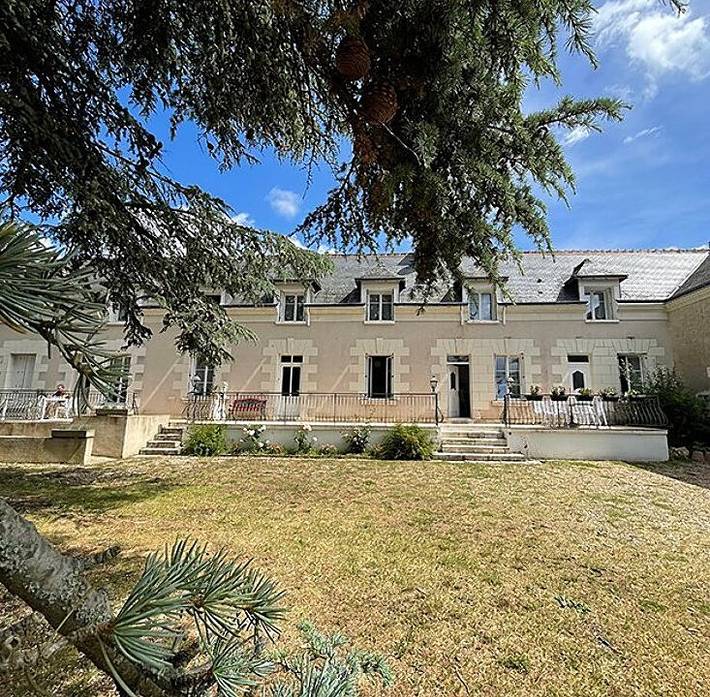 Gîte pour 5 personnes, avec jardin ainsi que terrasse et piscine