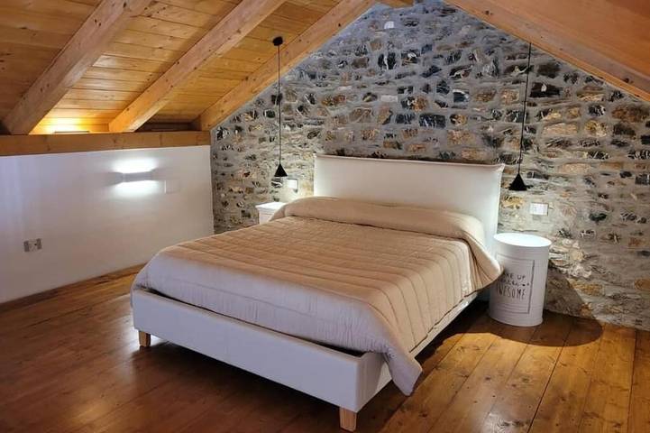 Villa with Pool in the Cilento in Ascea Casolare Centoulivi in Ascea, Cilento Coast