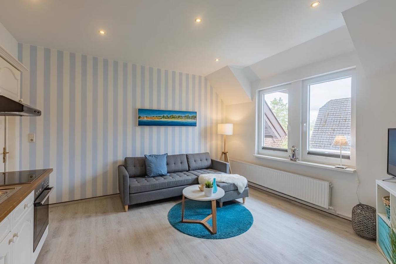 Ganze Wohnung, Ferienwohnung 'Möwe' ruhig und zentral am Kurpark, eigene Terrasse im Garten, Stellplatz am Haus in Travemünde, Lübeck