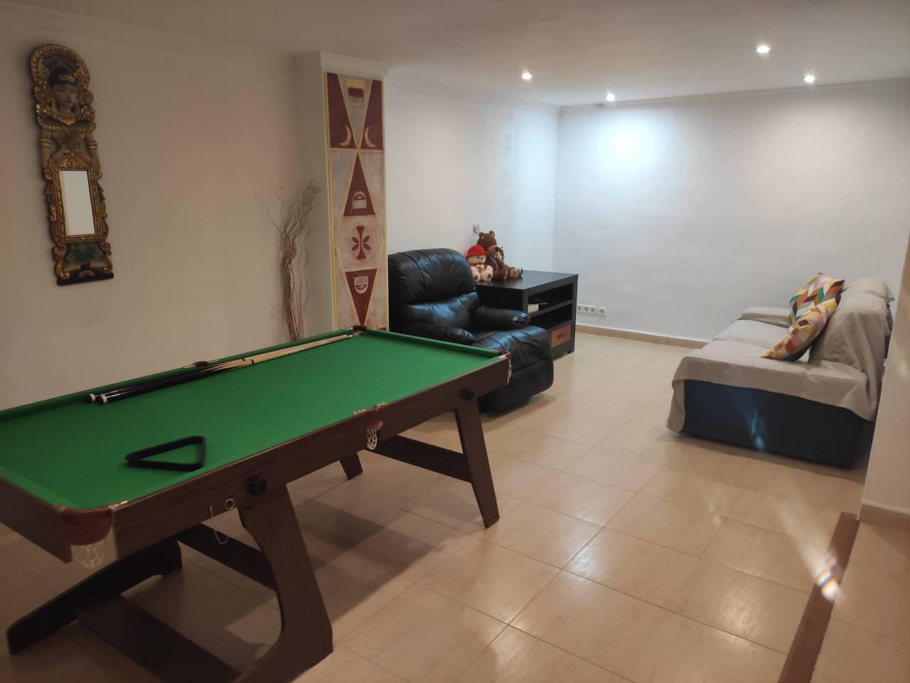 Appartement de vacances entier, Frigiliana 3-Bed Apartment- Sleeps 8 in Rio Chillar, Frigiliana
