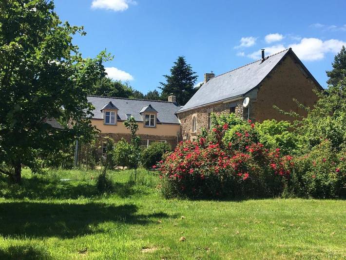 Gîte pour 7 personnes, avec jardin, animaux acceptés à Guenroc