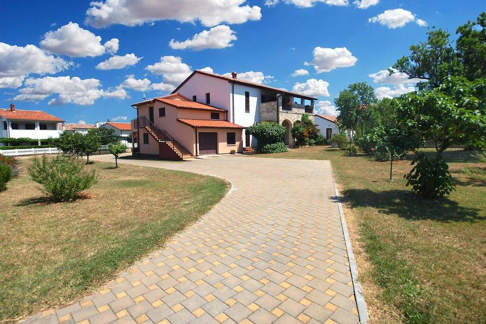 Entire apartment, Apartment 1189/10860 (Istria - Premantura), 500m from the beach in Premantura, Southcoast Istria