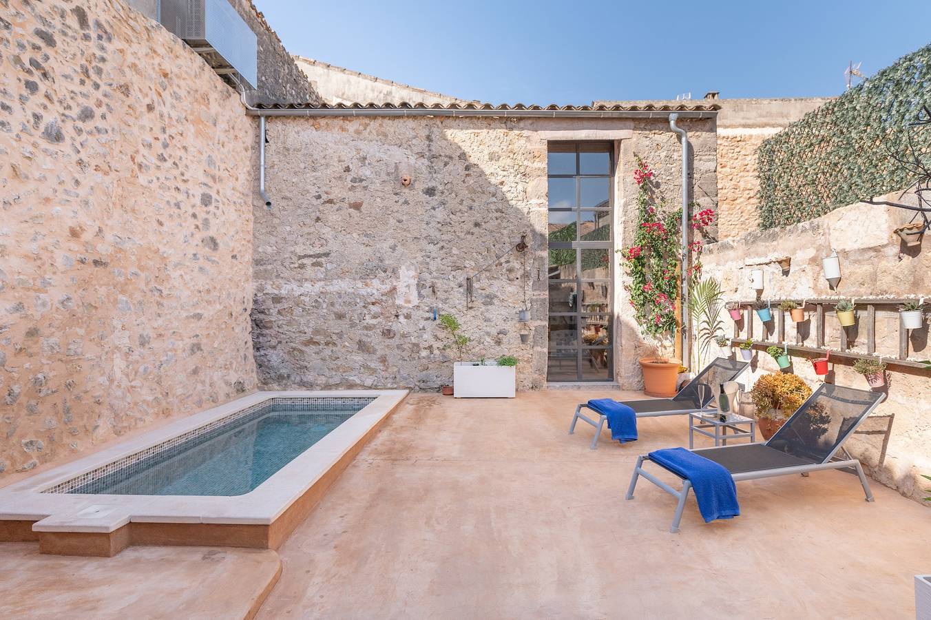 Ferienhaus Cas Solleric mit Pool, Balkon, Klimaanlage und Wlan in Petra (Mallorca), Mallorca Inselmitte