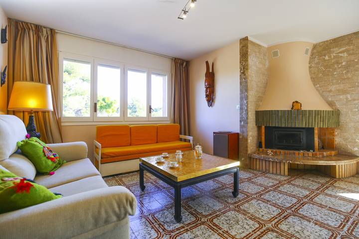 Casa rural para 10 personas, con terraza además de jardín y vistas en Salou - 4