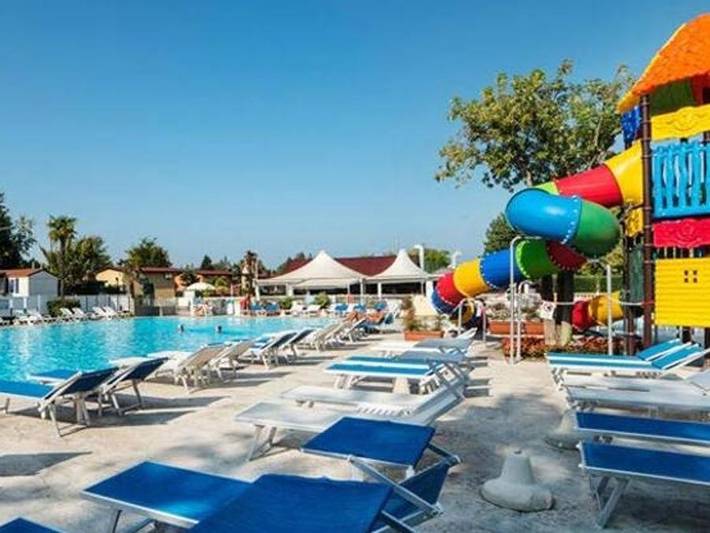 Glamping per 6 persone, con piscina per bambini in Veneto