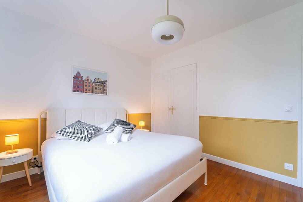 Villa 8 Chambres/15 Lits - 20 min Paris Centre in Aulnay-sous-Bois, Seine-Saint-Denis