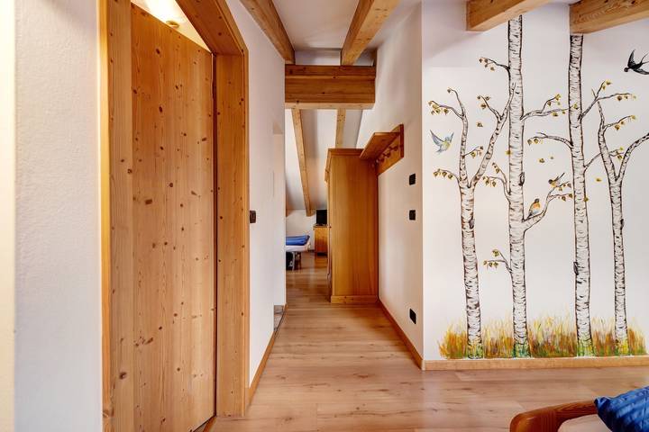 Appartamento intero, Appartamento "Residence Montebel Studio" con vista sulle montagne, idromassaggio e sauna in Tesero, Dolomiti di Fiemme