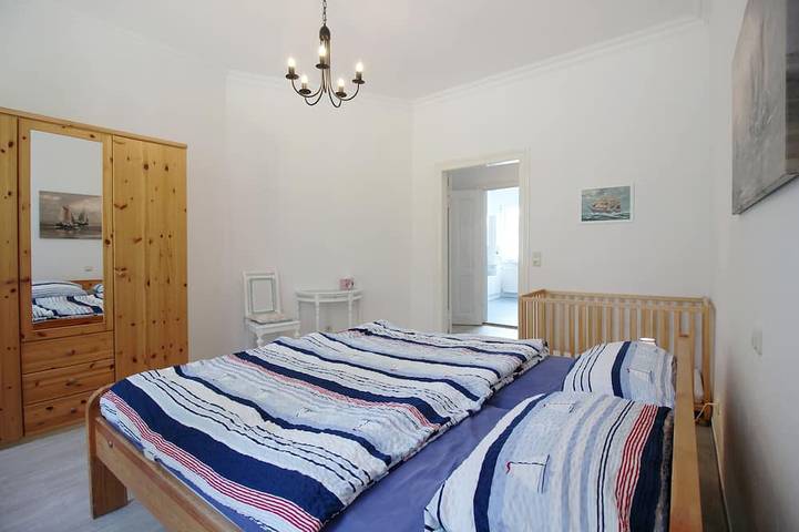 Appartement entier, Close to the beach kinderfr. Apartment with balcony+terrace,sauna,wallbox, and washing machine in Zempin, Usedomer Norden