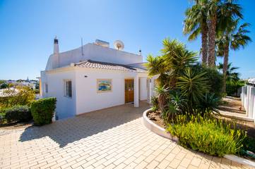 Villa für 6 Personen, mit Balkon in Carvoeiro