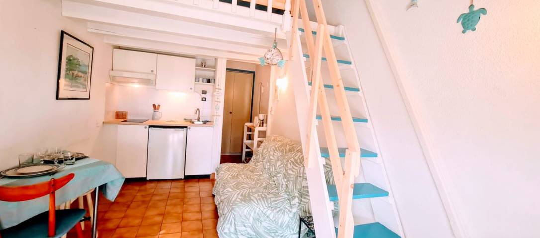 Studio pour 2 personnes, avec terrasse et piscine à Sainte-Maxime