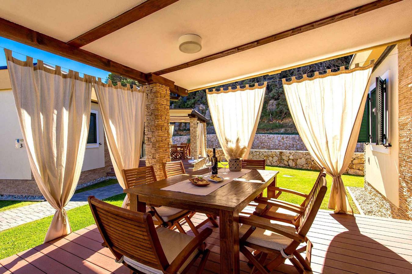 Ferienhaus mit Pool und Klimaanlage  in Kampor, Rab