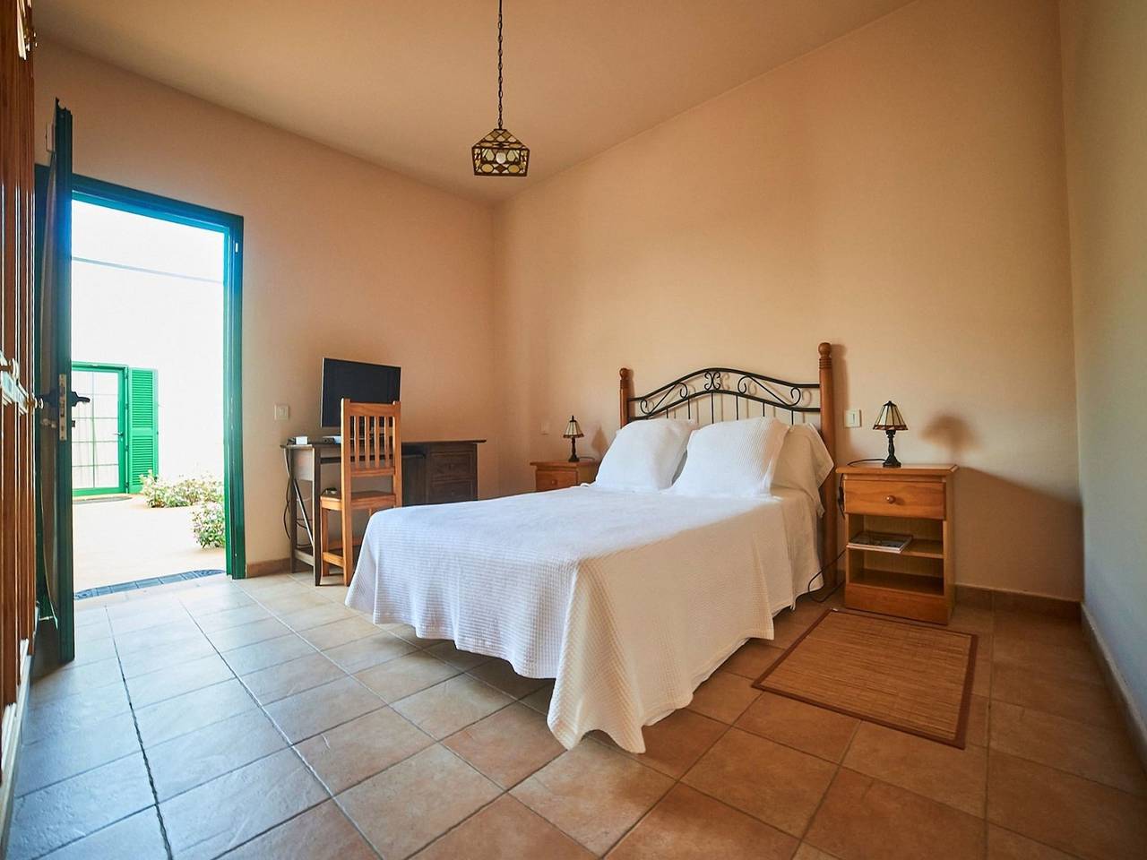 Spacious Holiday Home in La Oliva with Private Swimming Pool in Villaverde, La Oliva