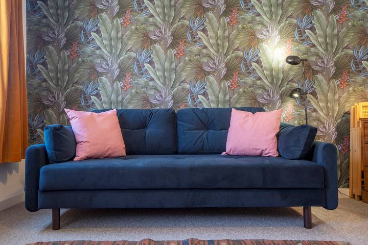 Entire apartment, Charming & Spacious Flat over 2 Floors on Mill Rd - Pass the Keys in Cambridge, Cambridgeshire