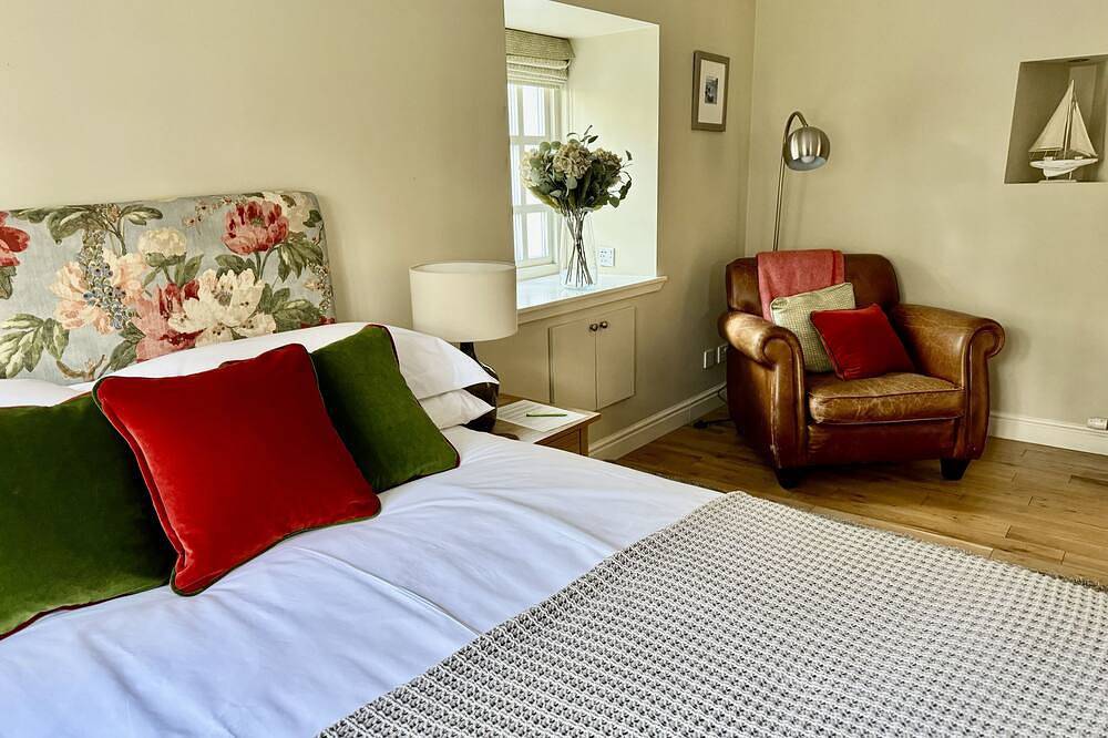 Bed and Breakfast accommodation in a converted farmhouse in South Lanarkshire