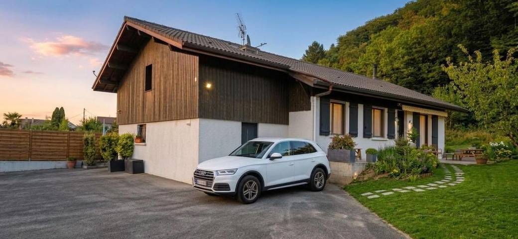 Gîte pour 4 personnes, avec Terrasse ainsi que Jardin et Vue à Allinges