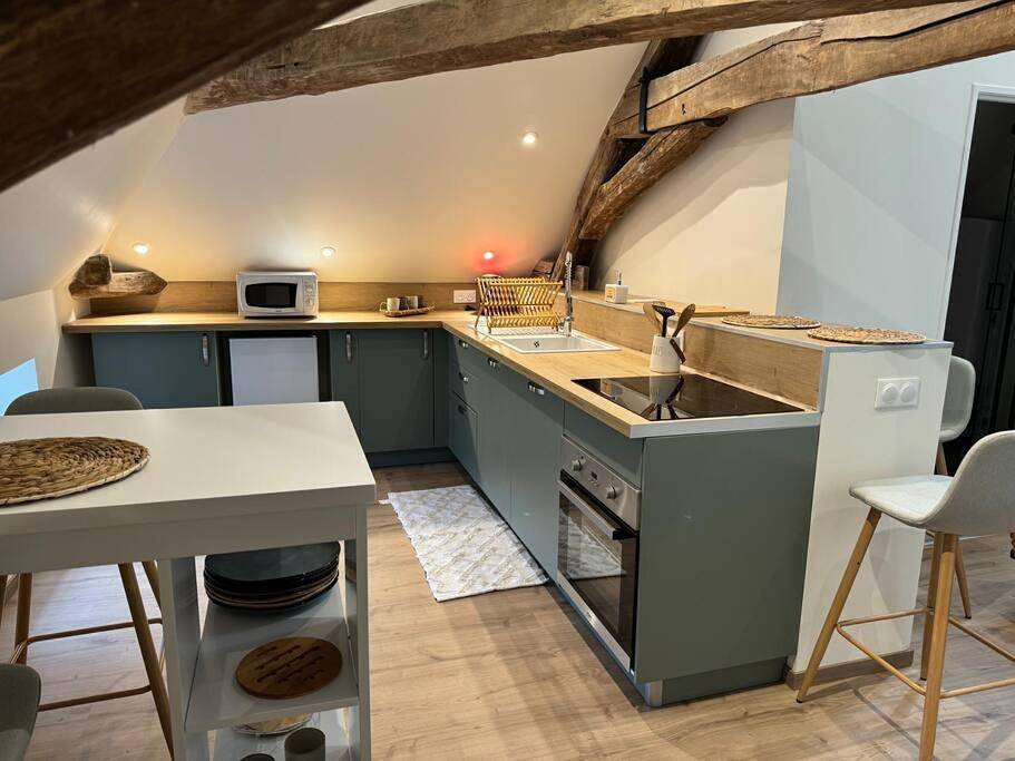 Appartement entier, Two-Bedroom Apartment in Chaudenay, Région de Chalon-sur-Saône