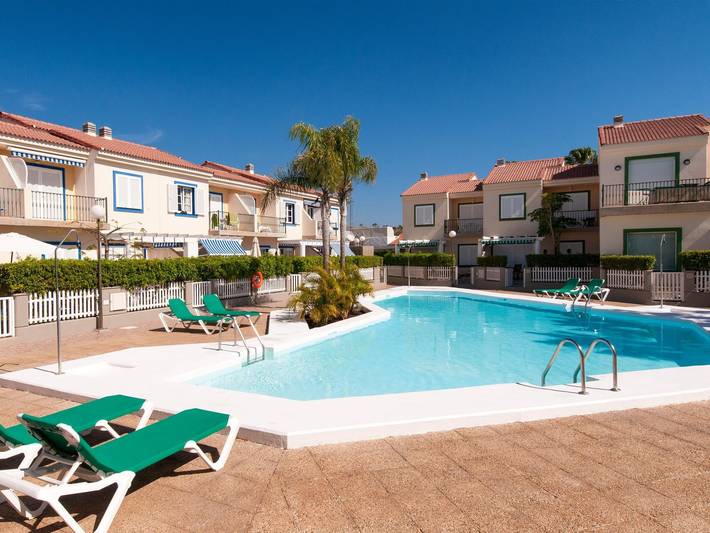 Apartamento para 6 personas, con Balcón y Terraza además de Jardín y Vistas en Pasito Blanco
