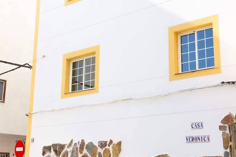 Apartamento entero, 200 metros hasta la palya in Las Galletas, Tenerife Sur
