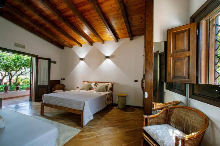 Chambre d’hôte pour 3 personnes, avec vue et terrasse ainsi que piscine et jardin à San Vito Lo Capo - 4