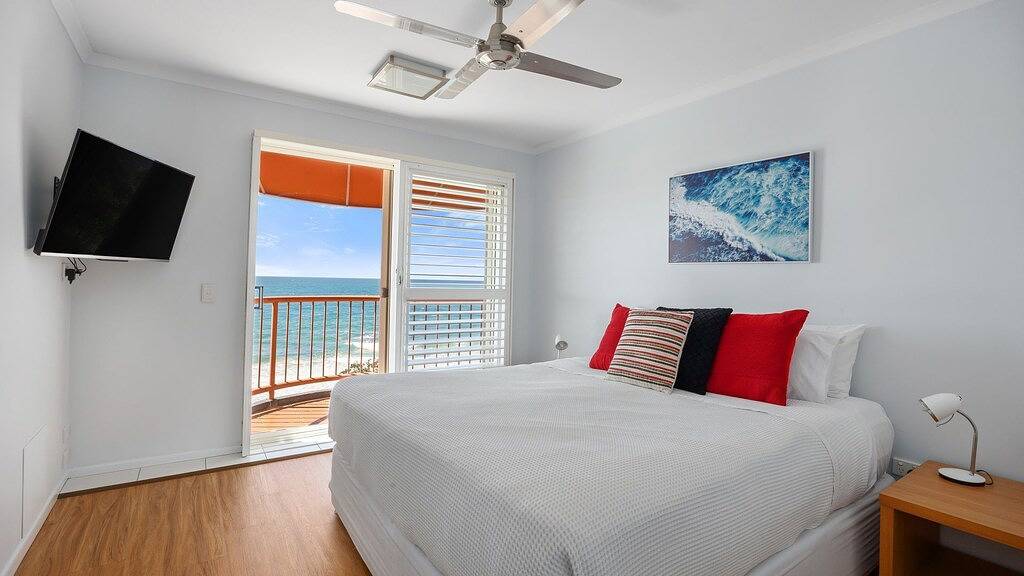 Ganze Wohnung, Villa Seascapes - 4 Ebenen + privates Sonnendeck - tierfreundlich - beste Aussicht in Coolum Beach, Sunshine Coast
